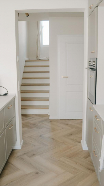 PAVIMENTI VINILICI Arbiton Amaron Herringbone - ROVERE HARLOW - 5mm/0.55mm