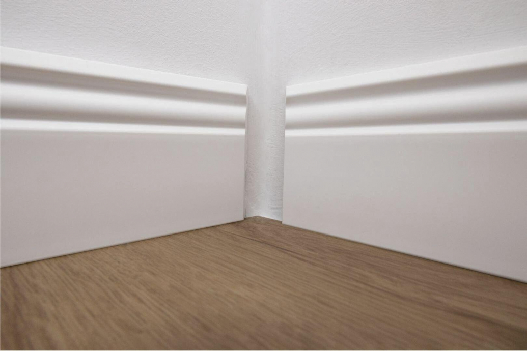  STIQ STX820 - Sockelleisten Berliner profil - 100mm