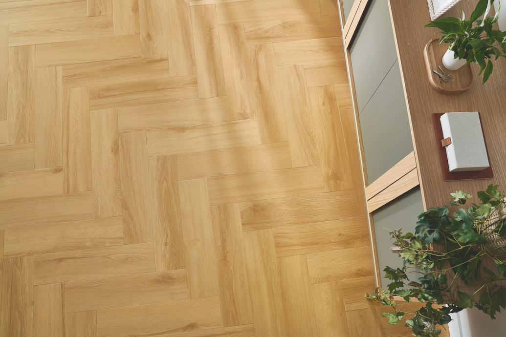 Кварцвиниловая плитка Arbiton Amaron Herringbone EIR - Дуб Вирджин - 5mm/0.55mm